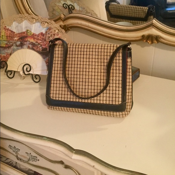 Vintage | Maxx New York Straw Handbag! - Picture 2 of 8
